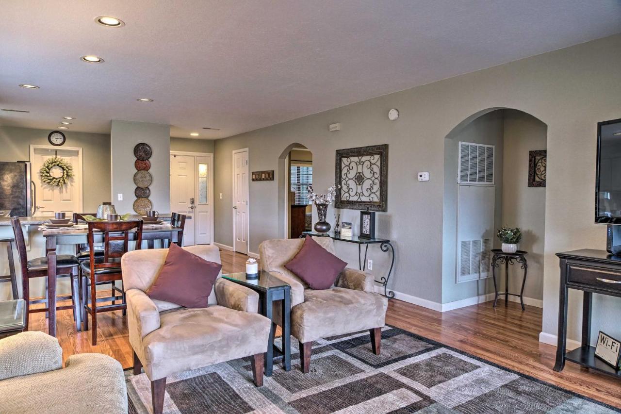 Condo Amidst Branson Action With Pool Access And Golf! Exterior foto